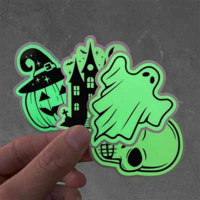 Pelekat Glow In The Dark